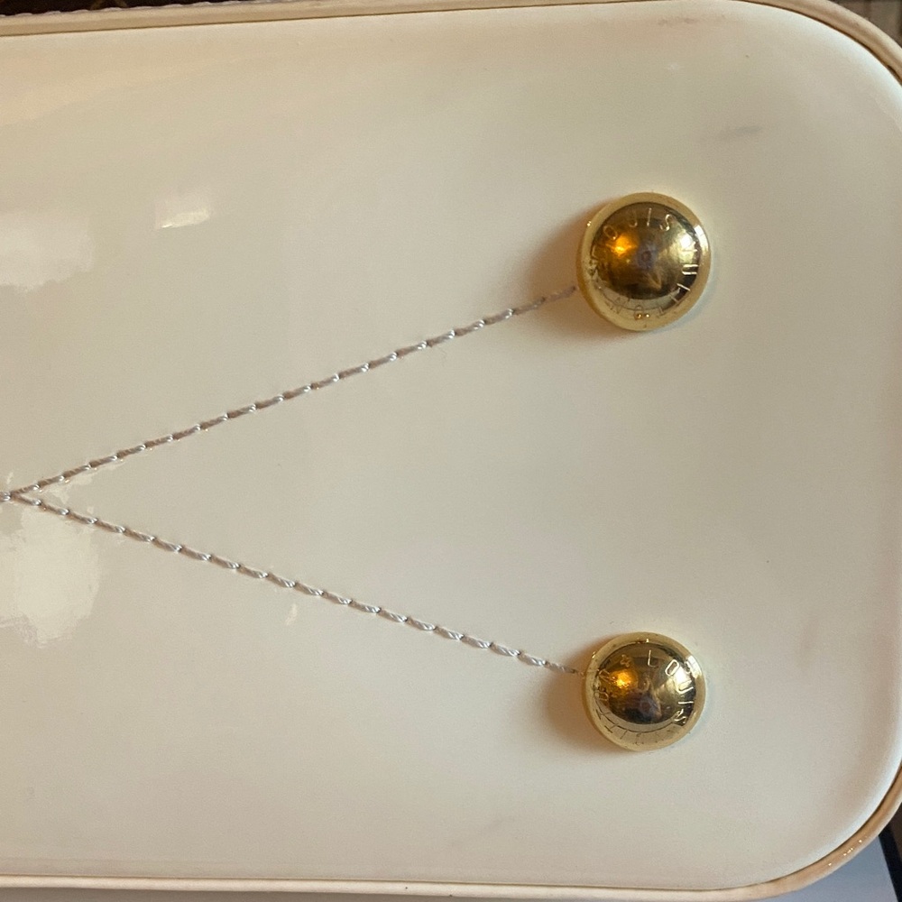 Louis Vuitton Patent Vernis Alma BB Cream and Brown Satchel - Picture 4 of 10